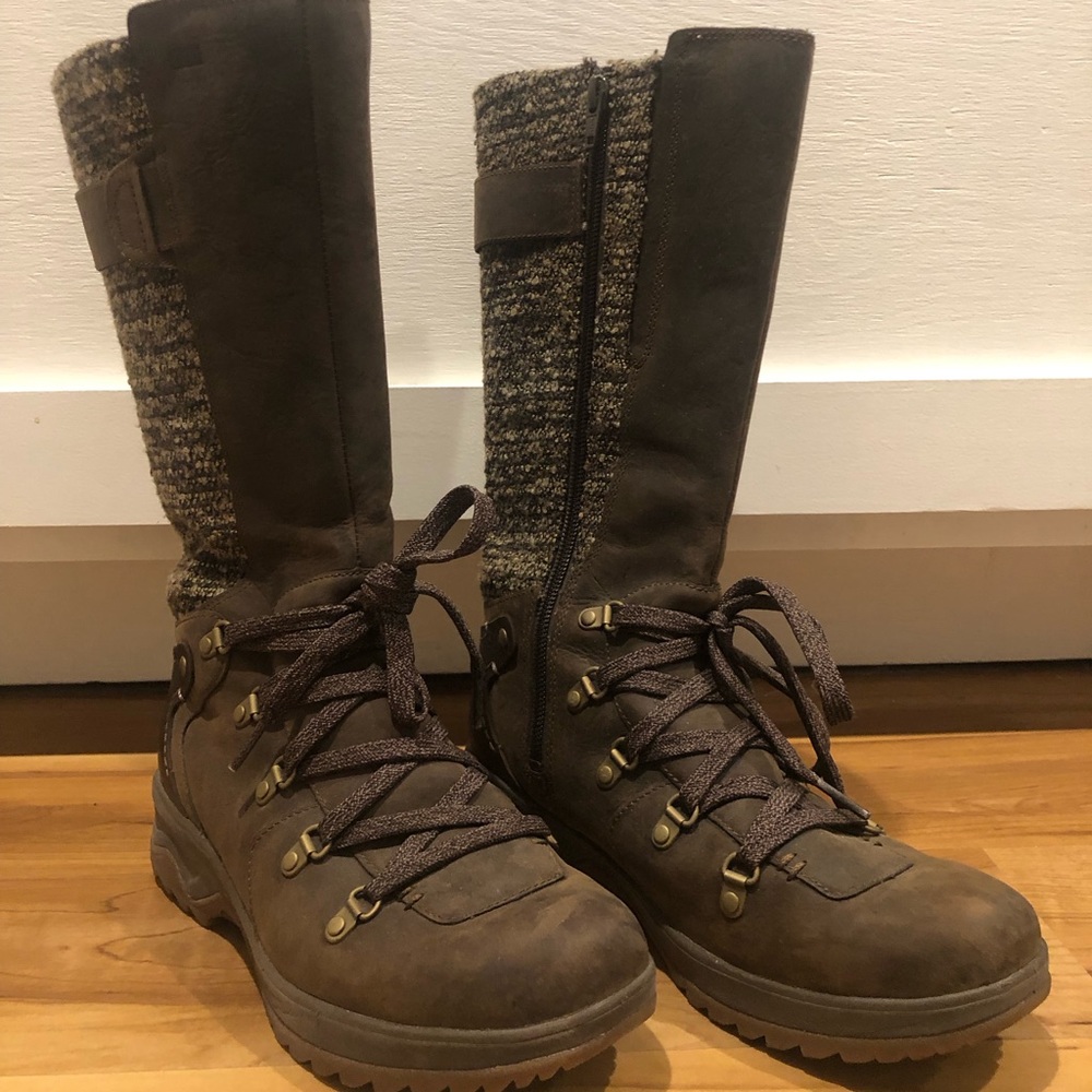 Merrill Tall Women’s Boots size 7